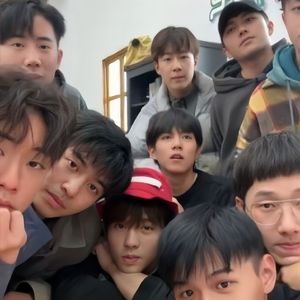 廖承宇被5个男子3p在线
